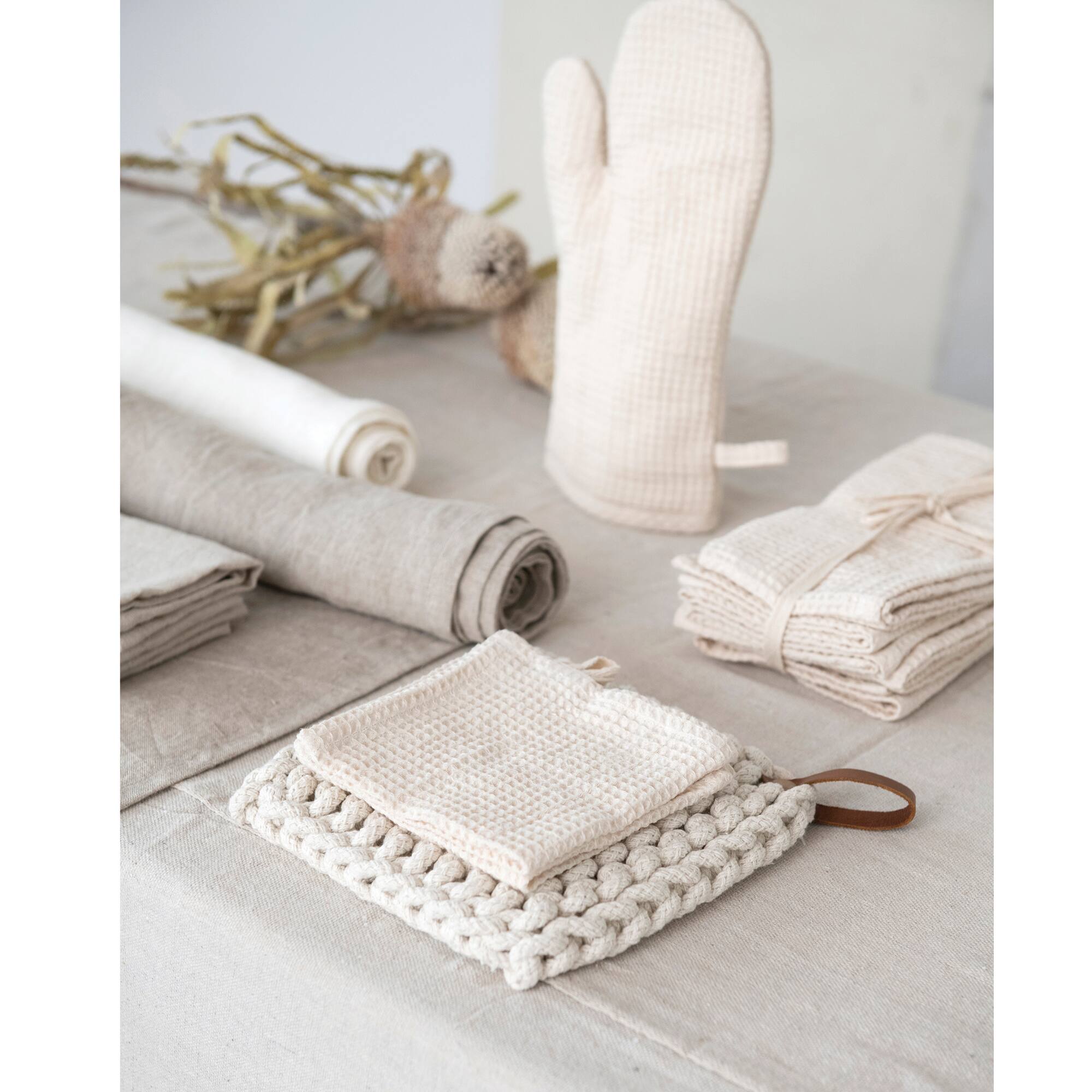 Hello Honey® Woven Linen & Cotton Waffle Hot Pad Mitt